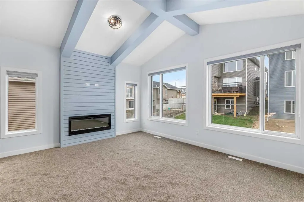 476 Rivercrest View