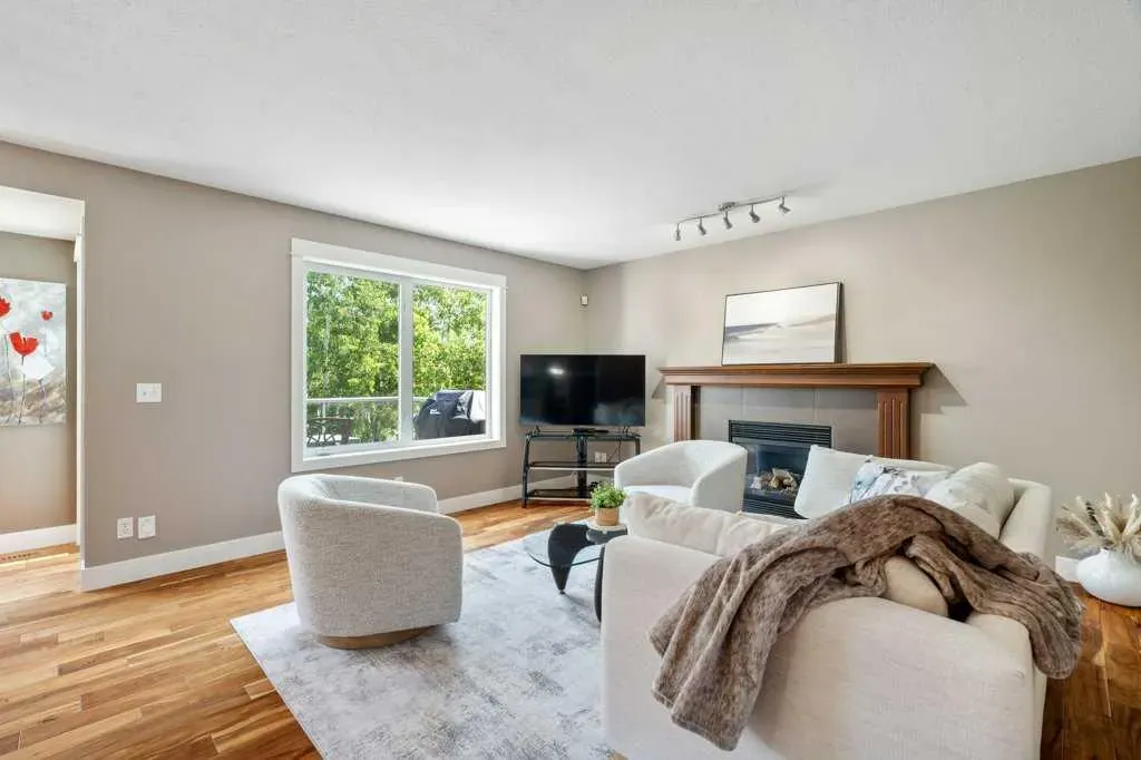 52 Bow Ridge Crescent
