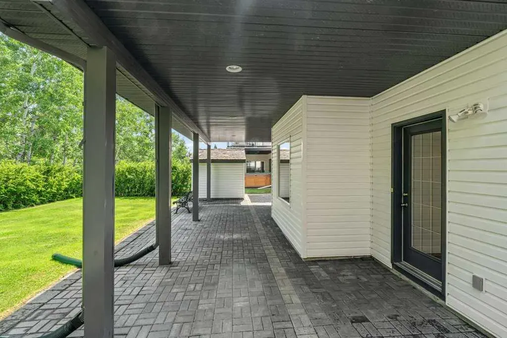 52 Bow Ridge Crescent