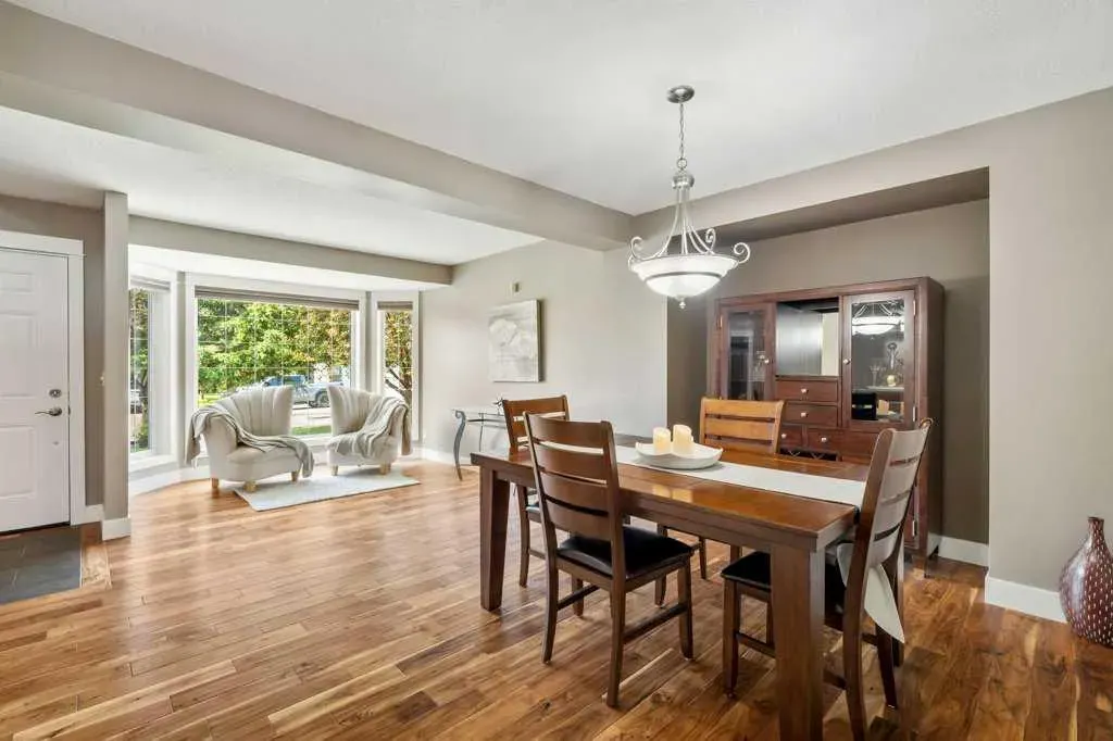 52 Bow Ridge Crescent