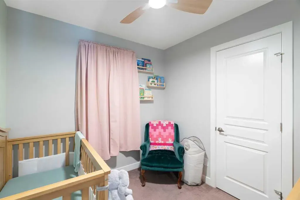 32 Horseshoe Crescent, #301