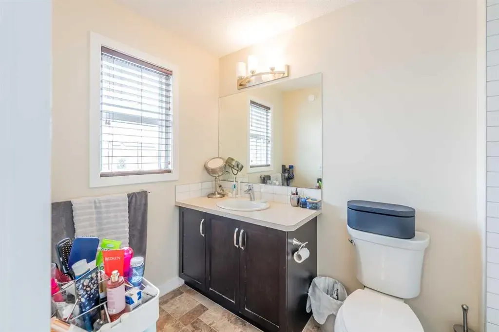70 Evanscrest Road NW