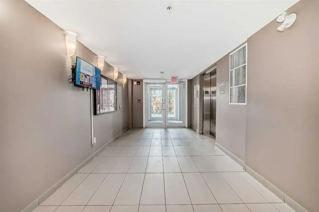 11 Mahogany Row SE, #1113