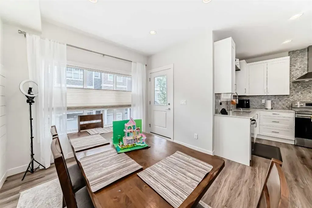 355 Nolancrest Heights NW, #903