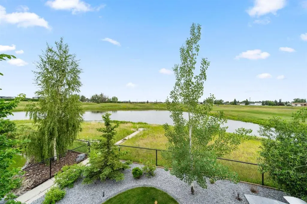 244 Boulder Creek Crescent SE