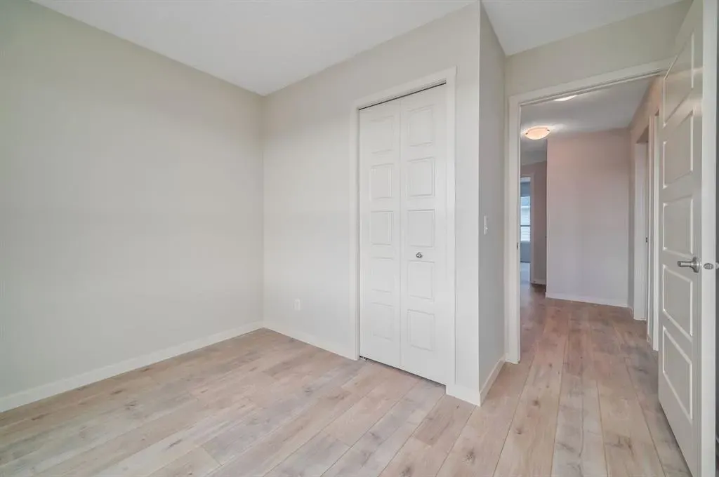 607 Nolanlake Villas NW