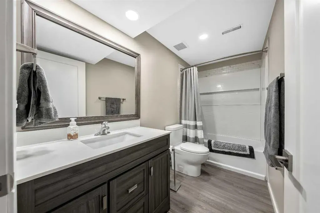 109 McDougall Place NW