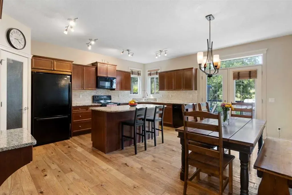 46 Westmount Circle