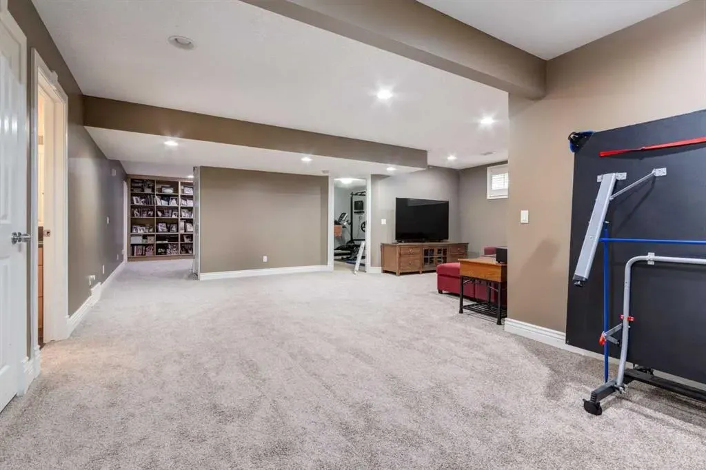 207 Tuscany Glen Park NW
