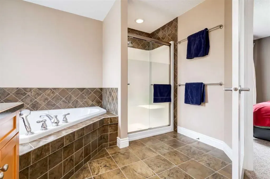 207 Tuscany Glen Park NW