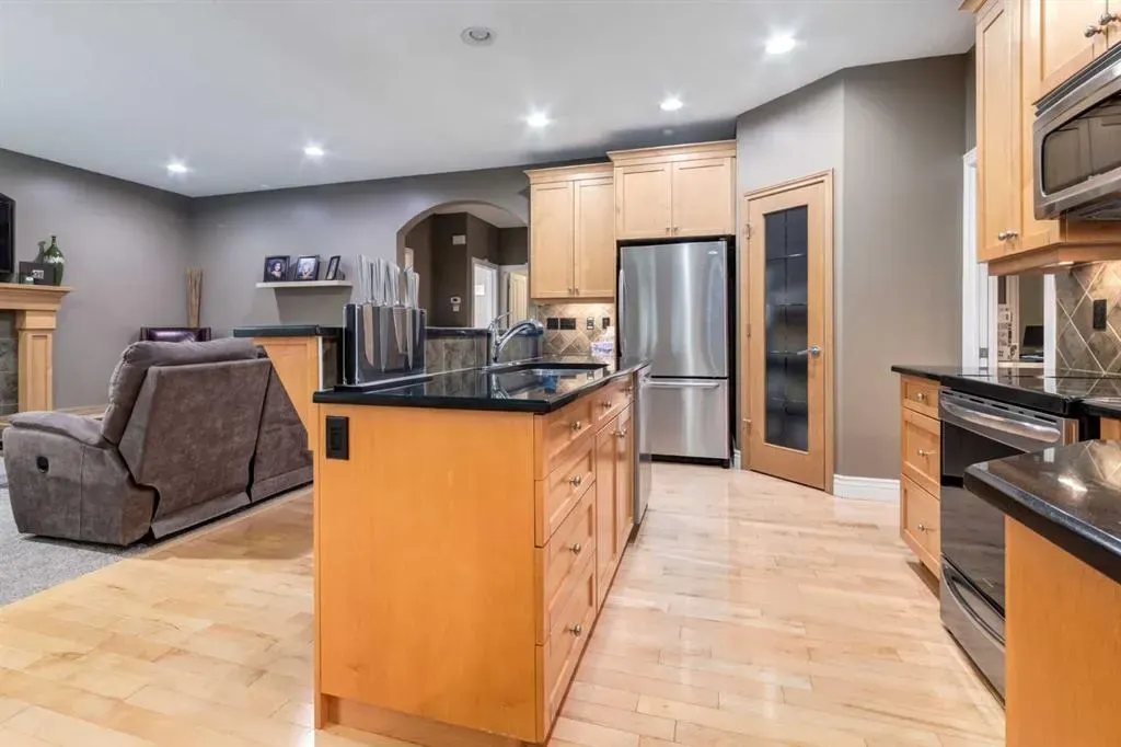 207 Tuscany Glen Park NW