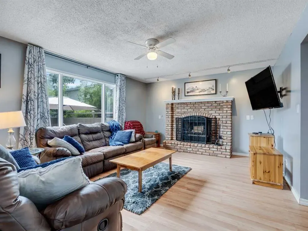 9 Hunters Mews