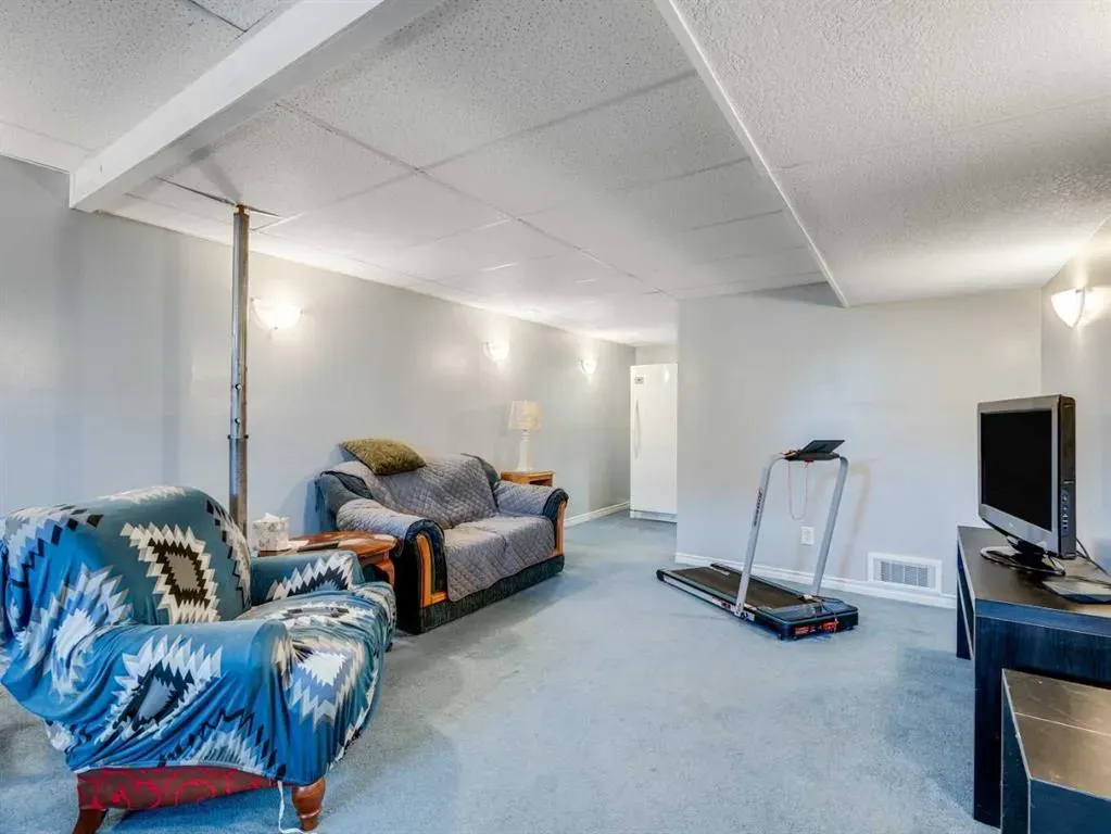 9 Hunters Mews