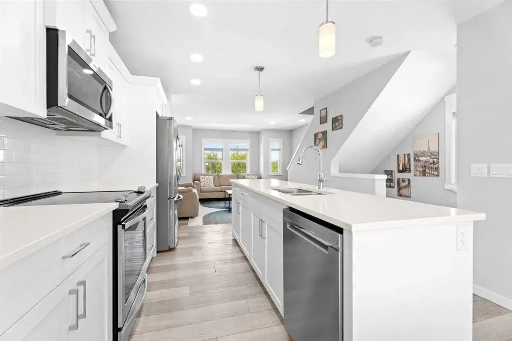 1407 3 Street SE, #17