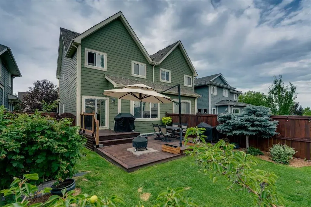 13 Mahogany View SE
