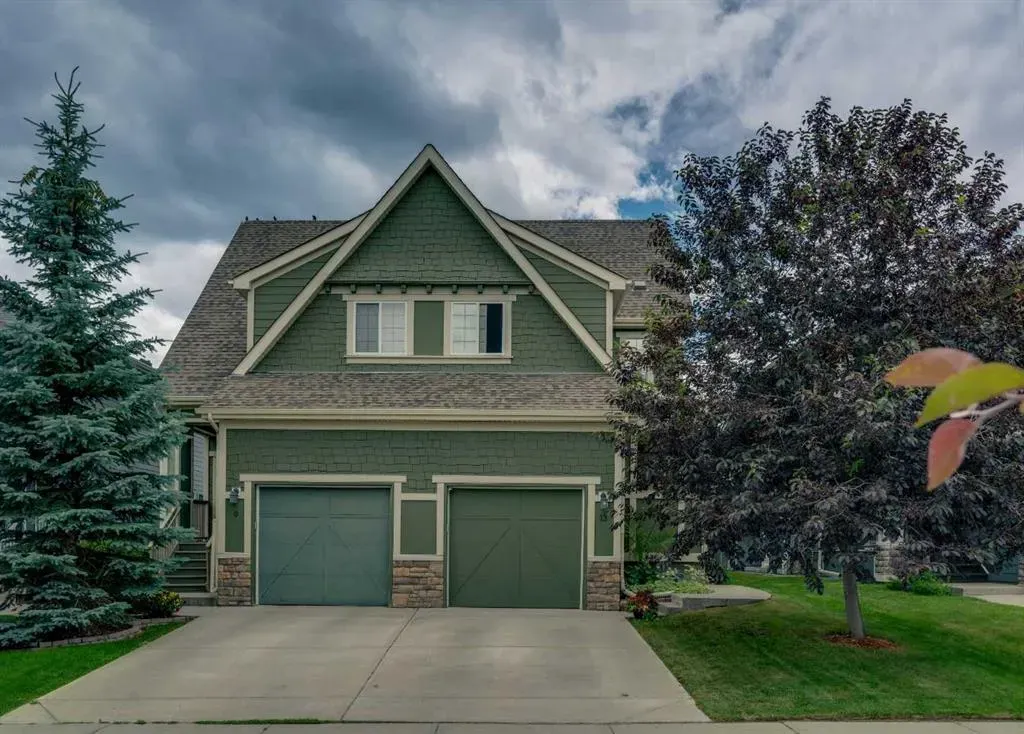 13 Mahogany View SE
