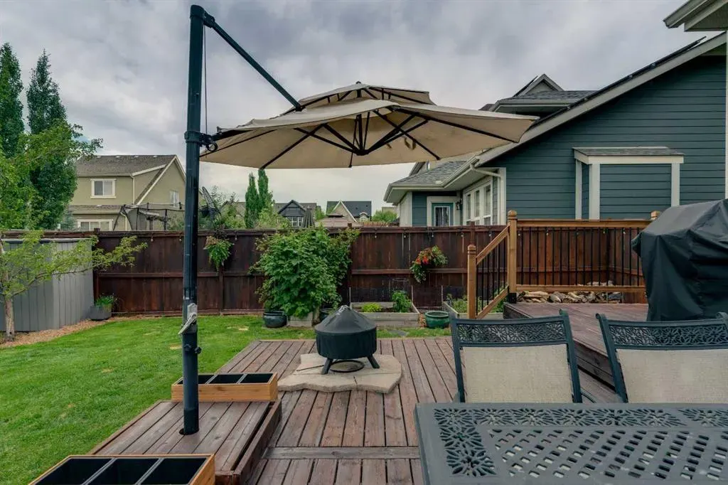 13 Mahogany View SE