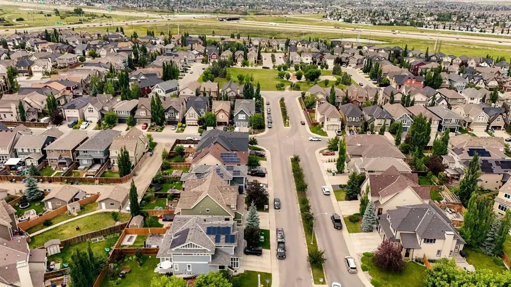 13 Mahogany View SE