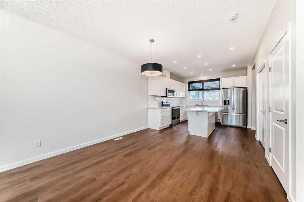80 Magnolia Way SE