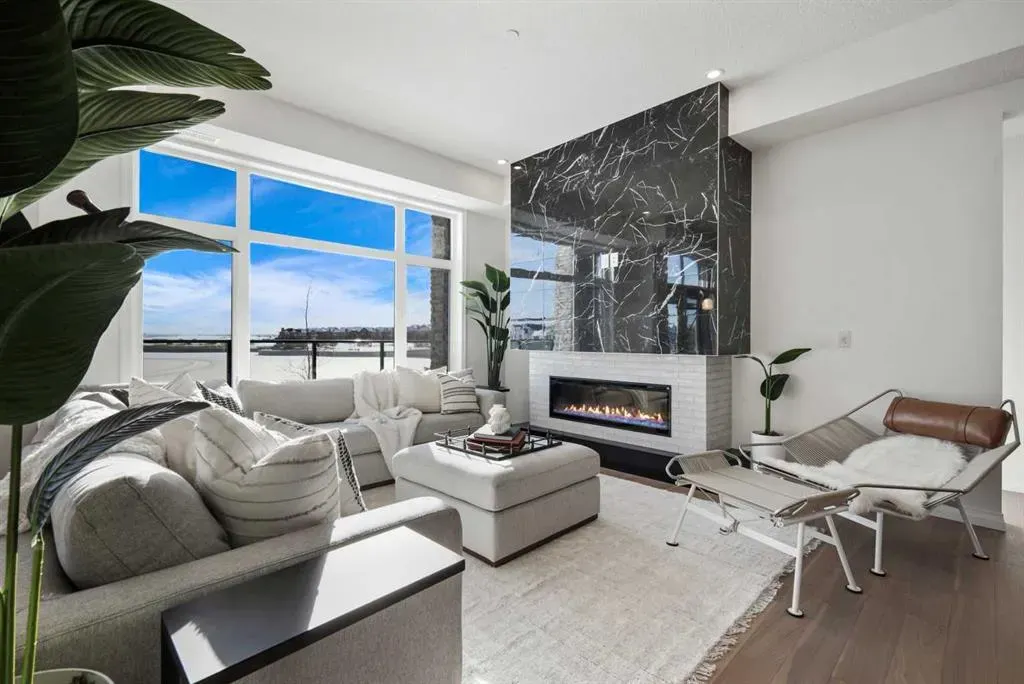 180 Marina Cove SE, #101