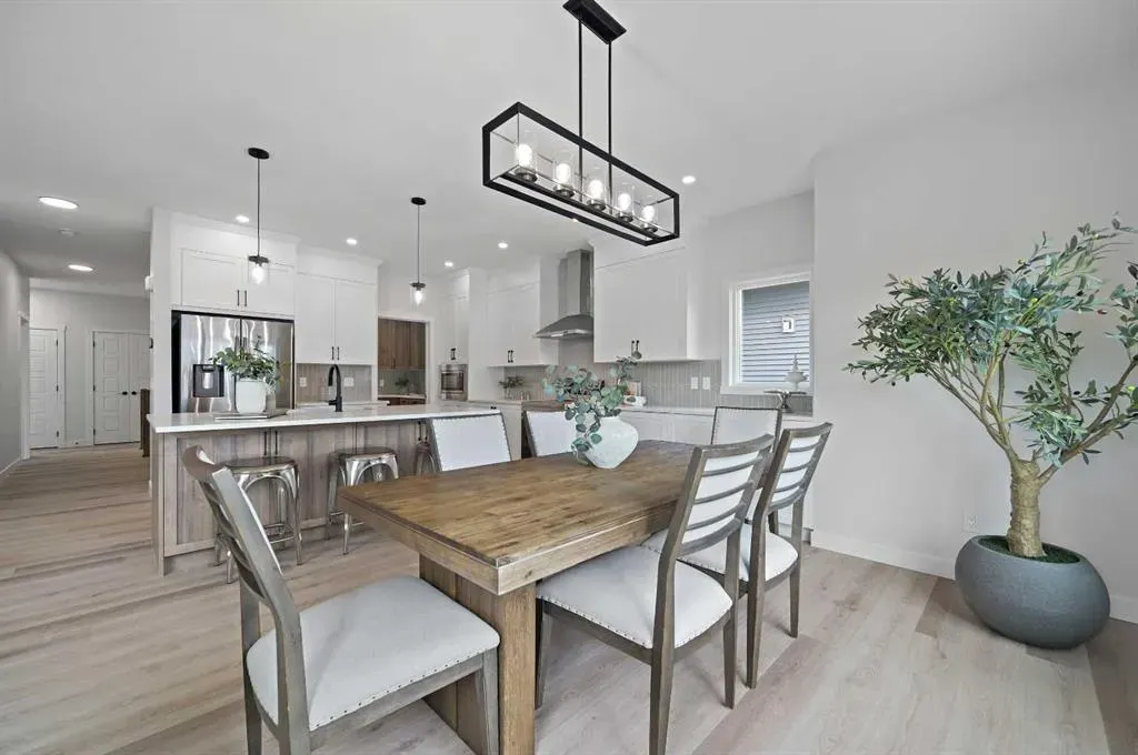 564 Baywater Manor SW