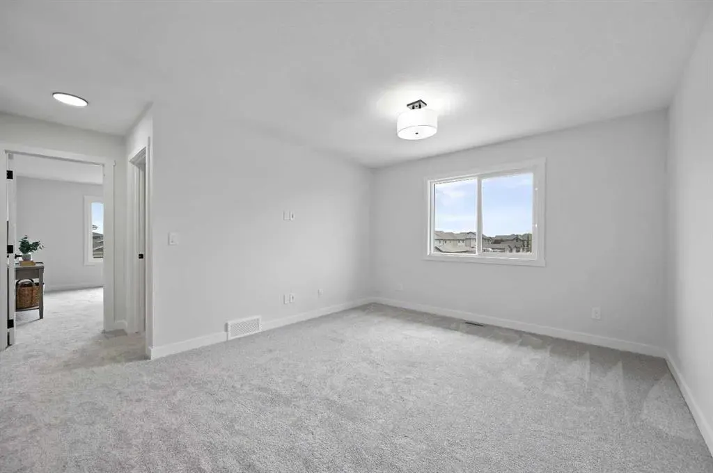 564 Baywater Manor SW