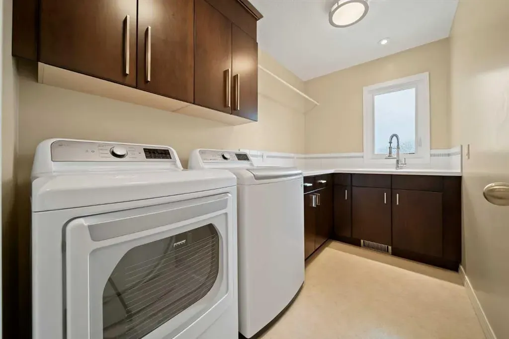 159 Malibou Road SW