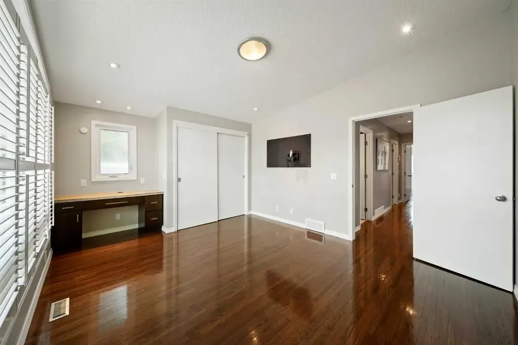 159 Malibou Road SW