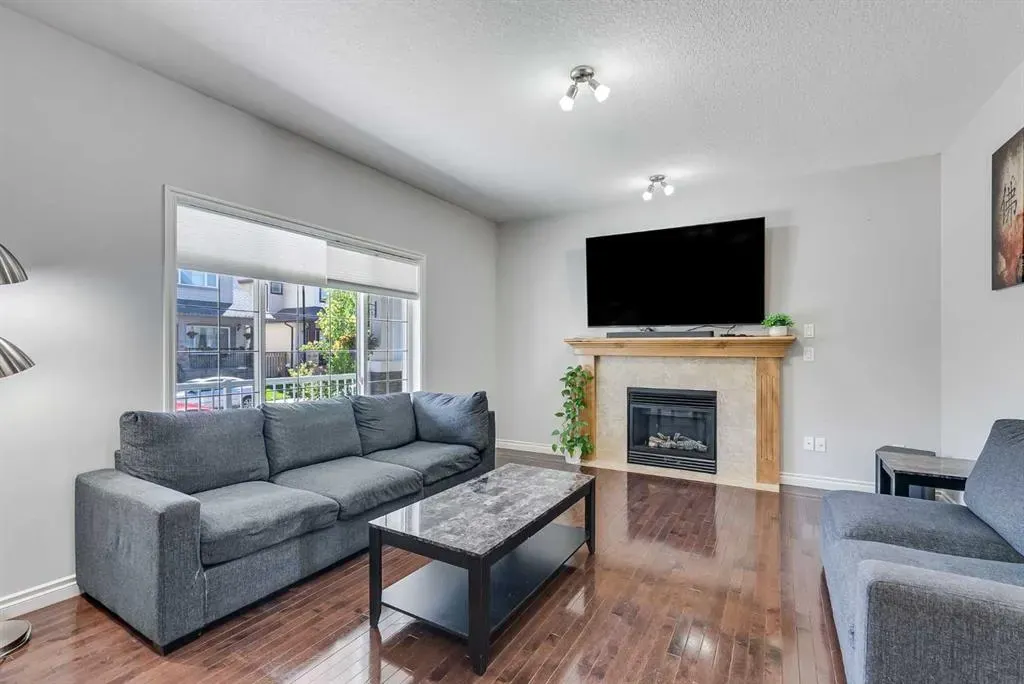 178 Baywater Rise SW