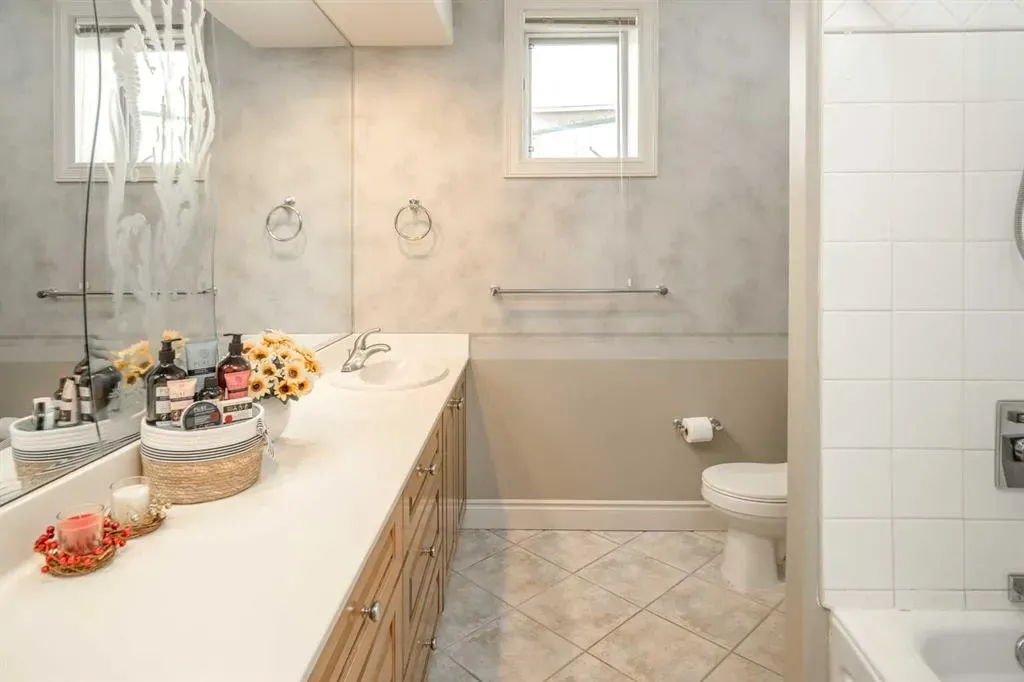 120 Gleneagles Landing