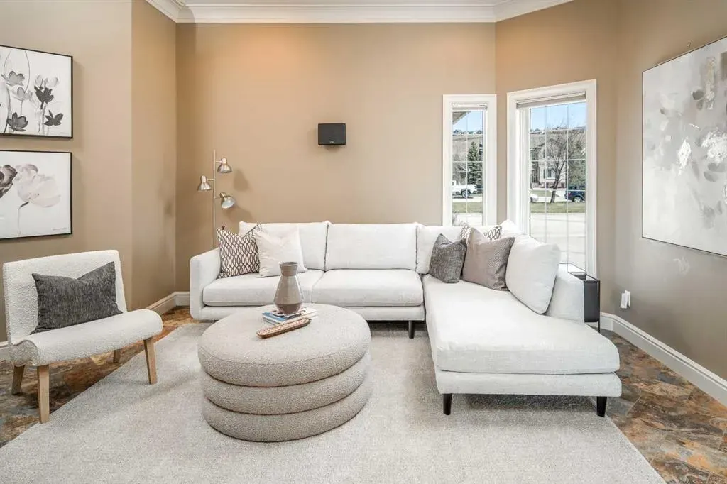 120 Gleneagles Landing