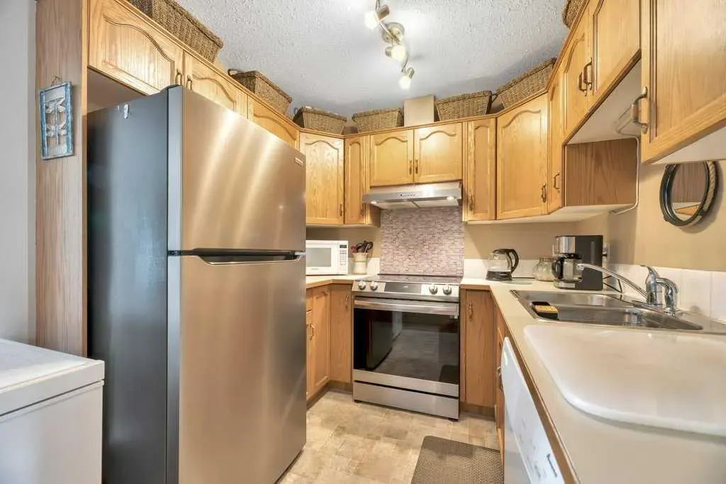 103 Strathaven Drive, #123