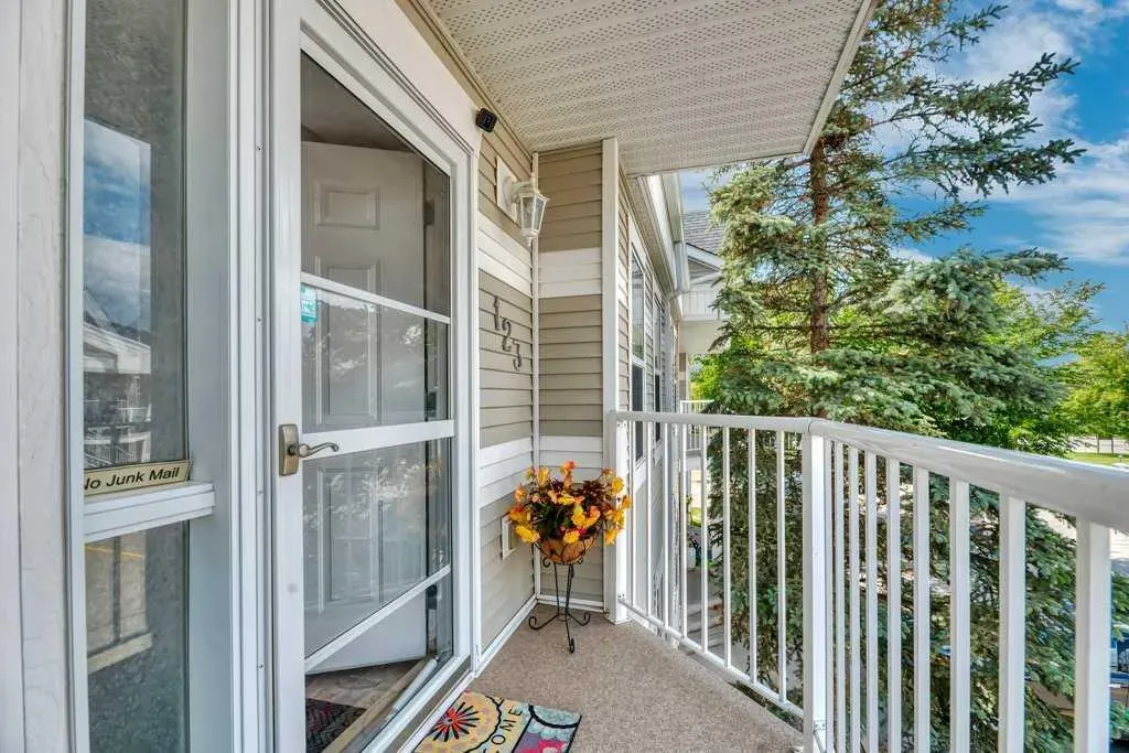 103 Strathaven Drive, #123