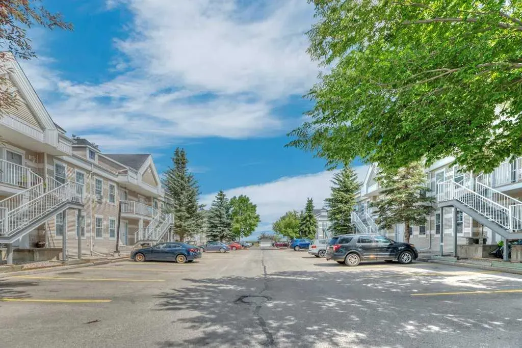103 Strathaven Drive, #123
