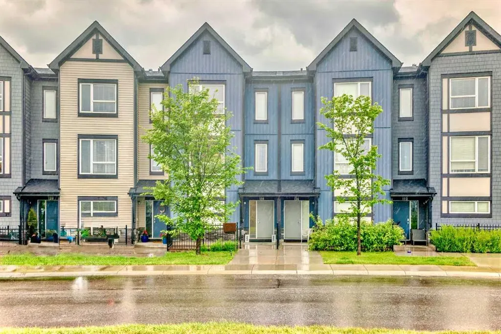 116 Evanscrest Manor NW