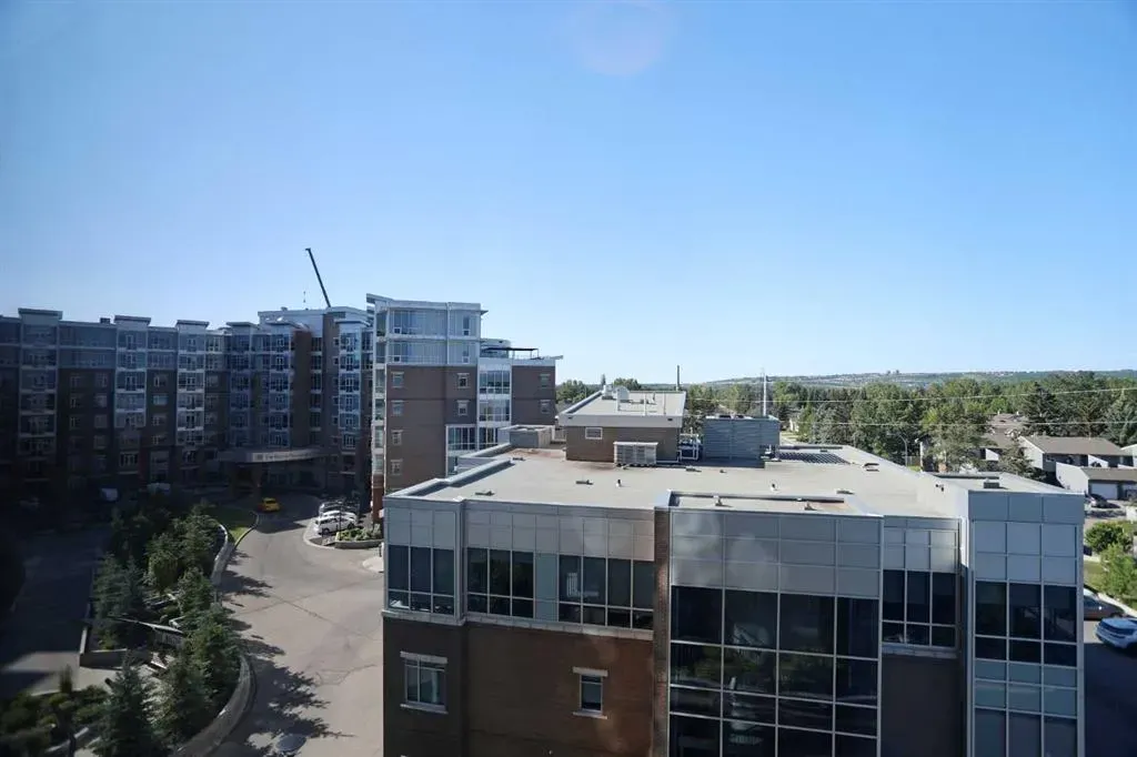 16 Varsity Estates Circle NW, #609