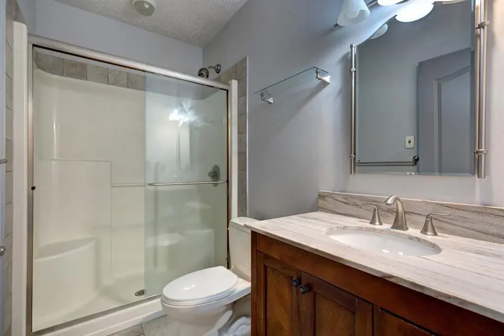 230 Westmount Crescent