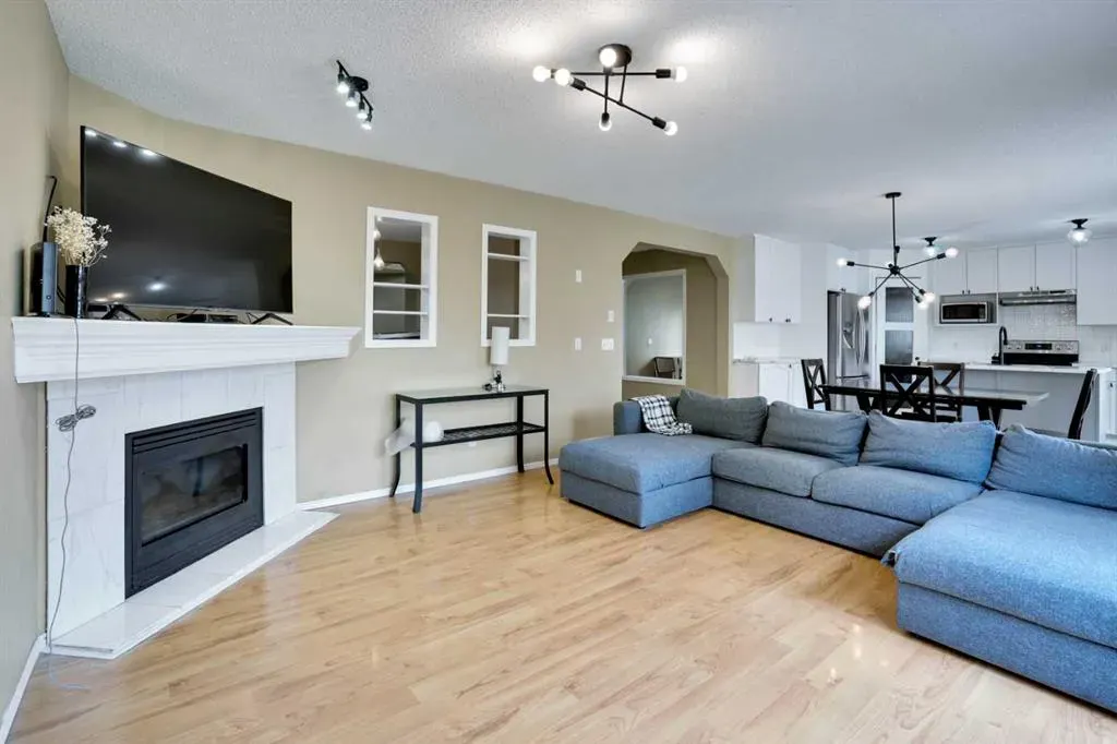 356 Chaparral Drive SE