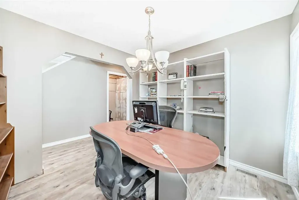 13 Riverview Circle