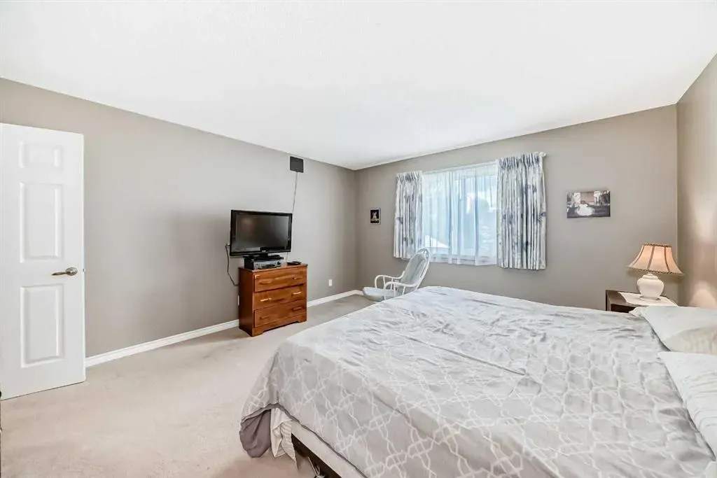 13 Riverview Circle