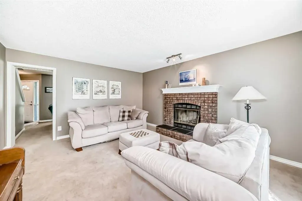 13 Riverview Circle