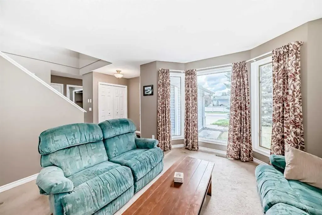 13 Riverview Circle