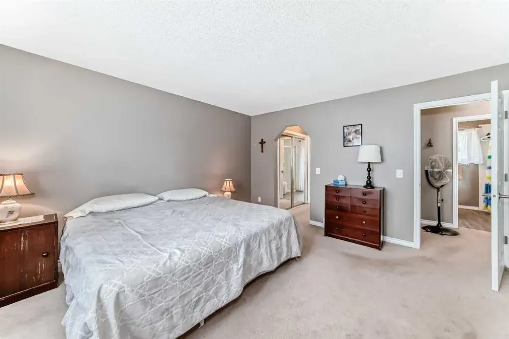 13 Riverview Circle