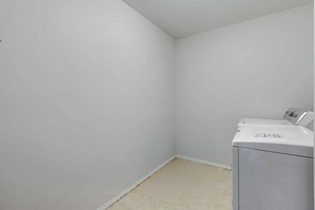 130 Mcrae Street, #7
