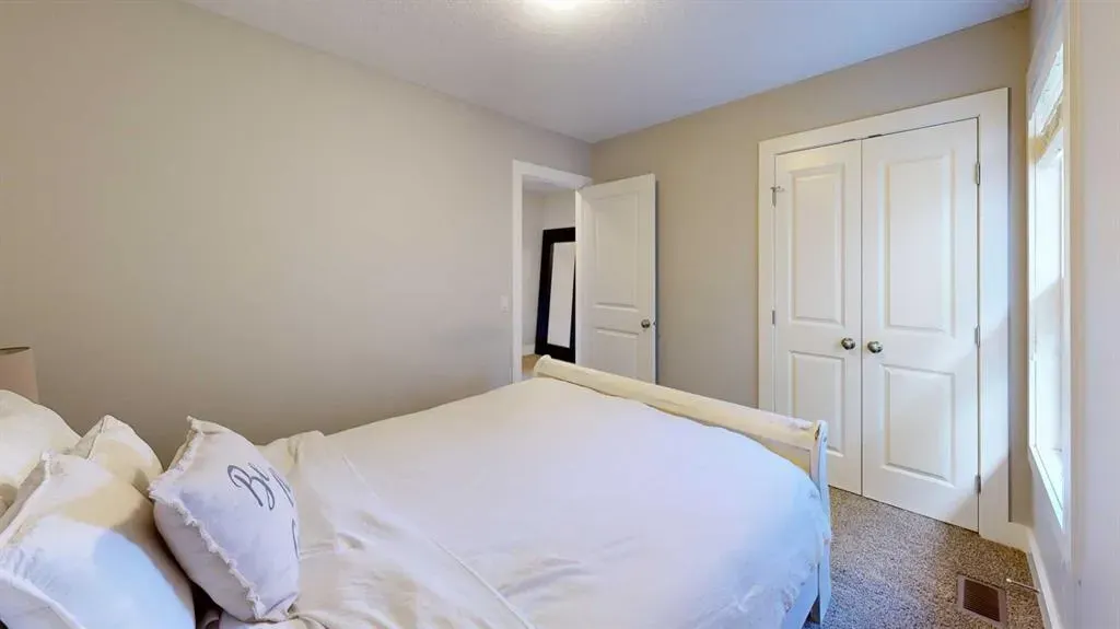 198 Mahogany Passage SE