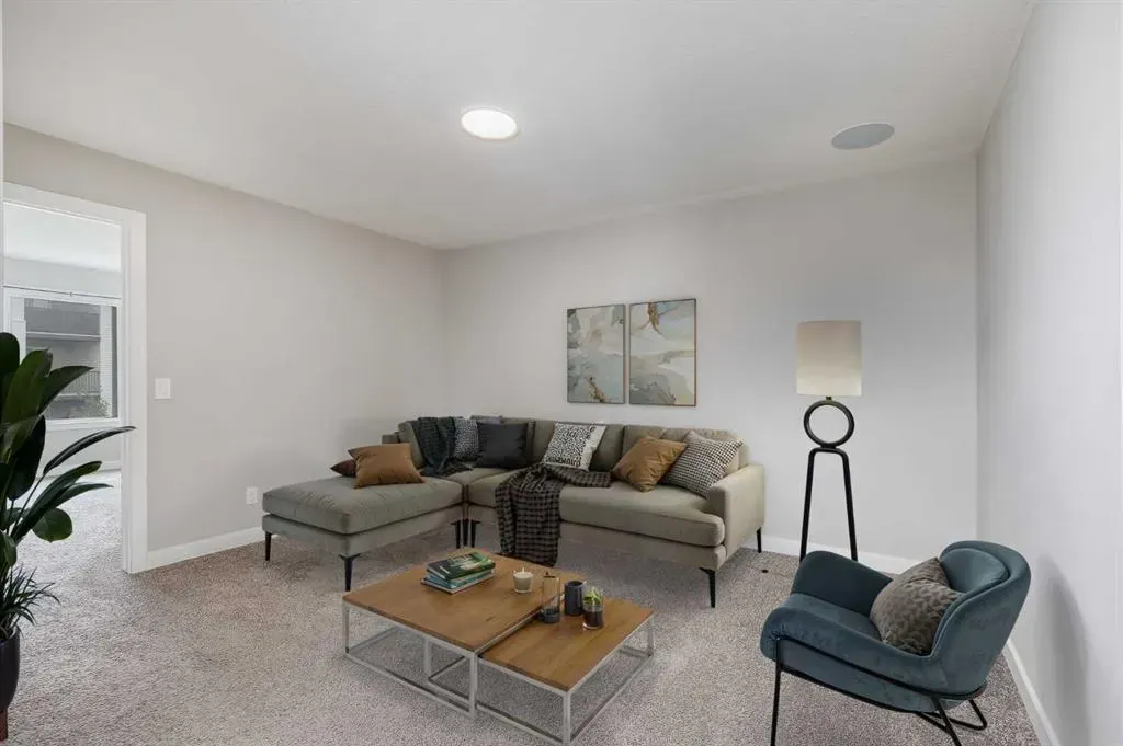 33 Evansfield Gate NW
