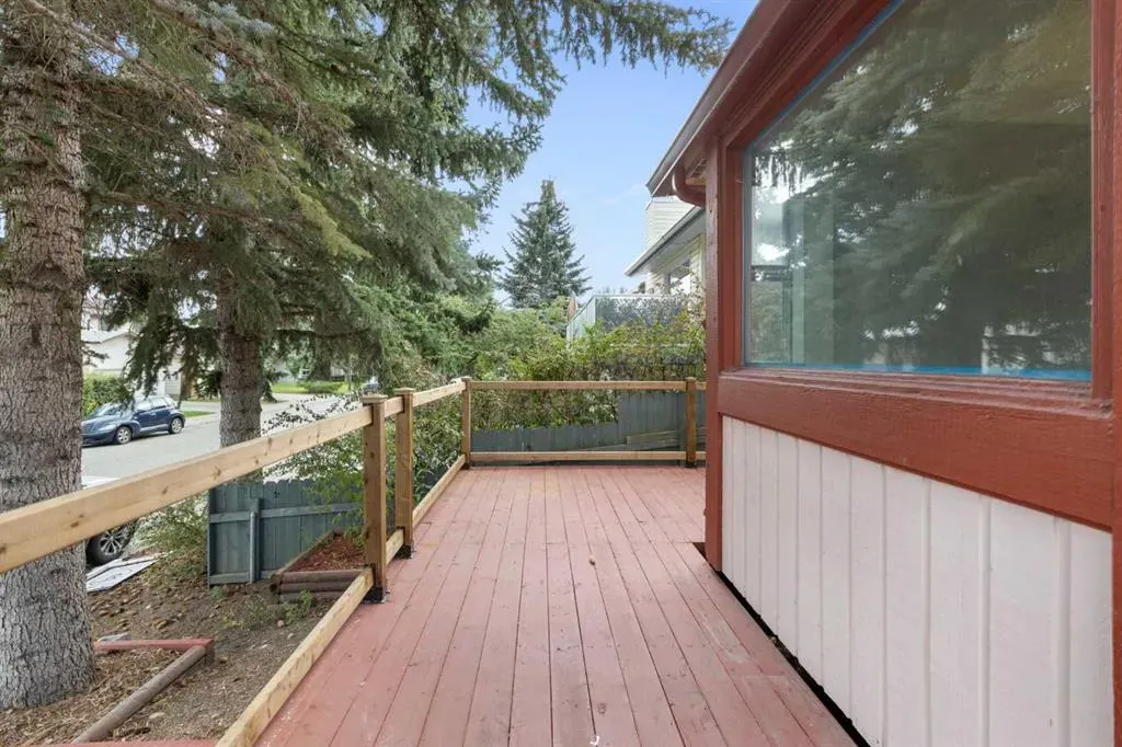 55 Strathcona Close