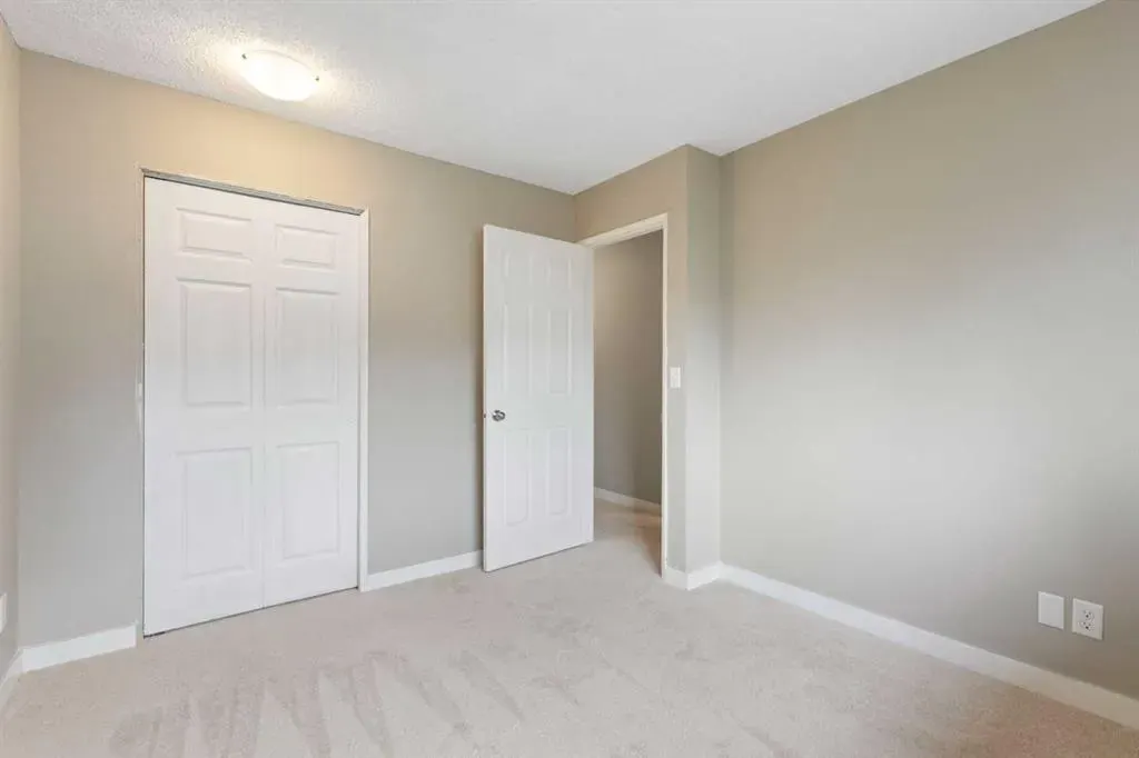 55 Strathcona Close