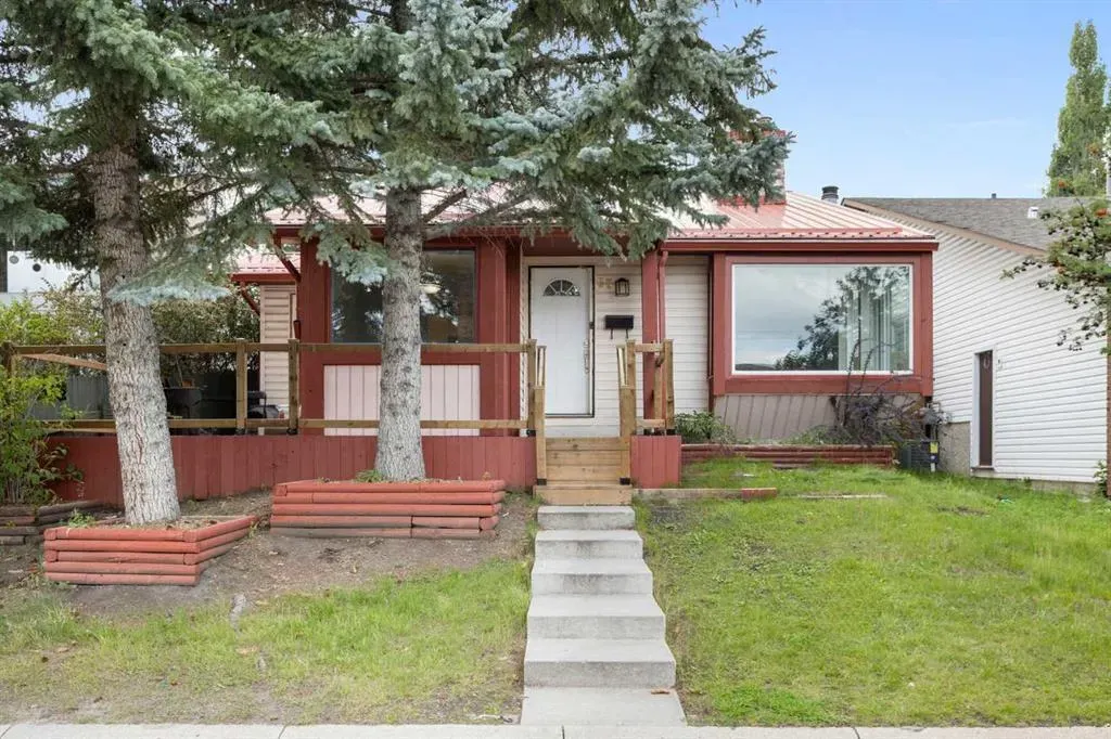 55 Strathcona Close