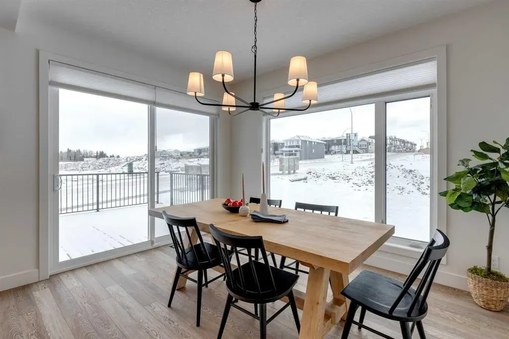 483 Rivercrest View